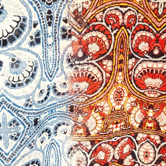 Two By Vince Camuto Sleeveless Semi-Sheer Print Top Blue Red S NWT - Picture 6 of 10